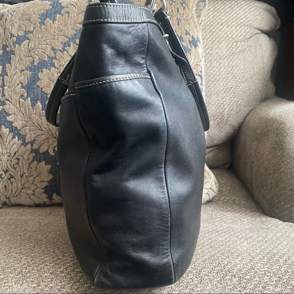 Authentic Coach Bag - Picture 5 of 9